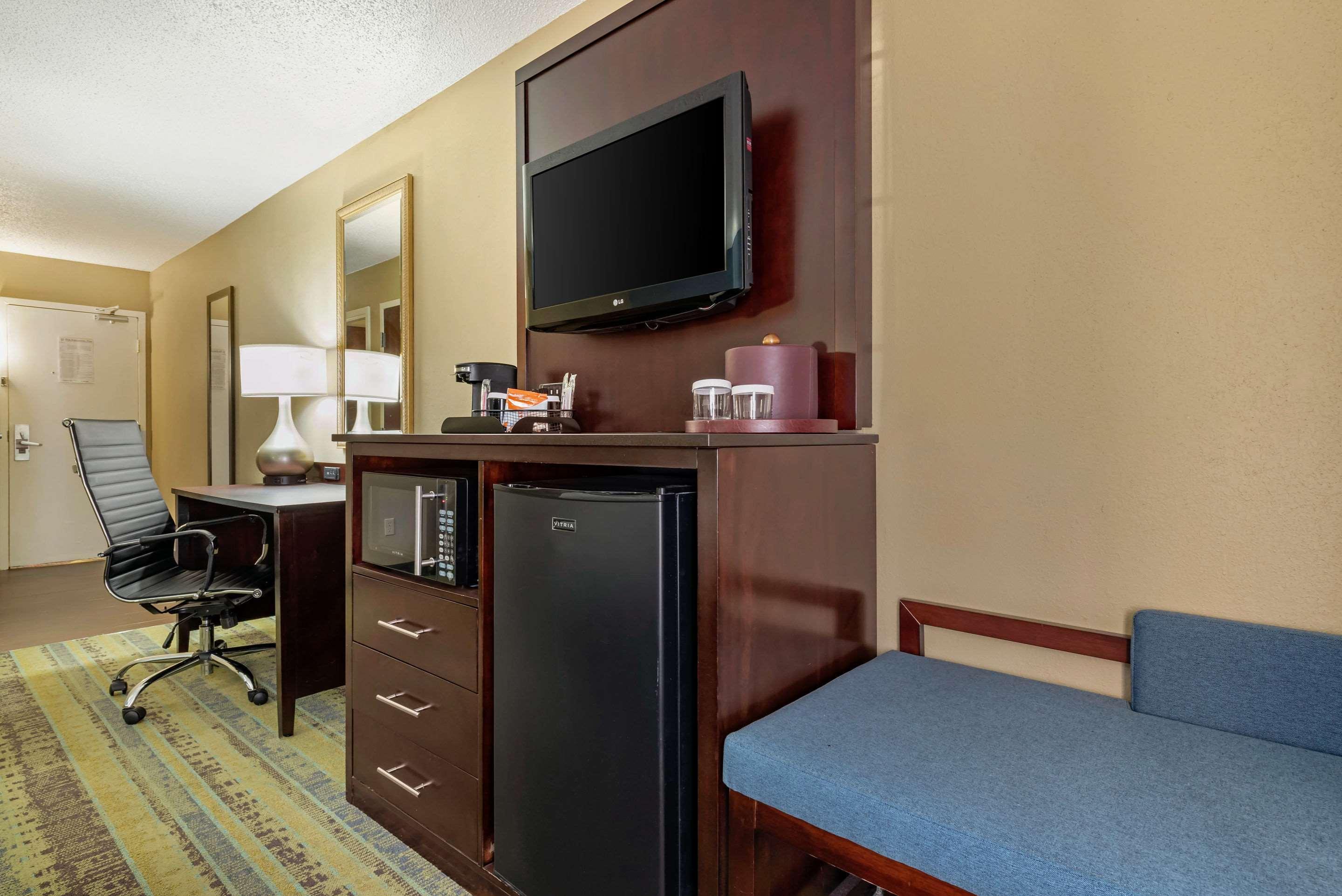 Clarion Hotel Conference Center - North Lexington Kültér fotó